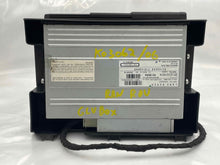 Load image into Gallery viewer, REMOTE CD CHANGER Range Rover 05 06 07 08 09 10 11 12 - NW139434