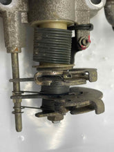 Load image into Gallery viewer, THROTTLE BODY Subaru Legacy 2000 00 2001 01 - NW178568