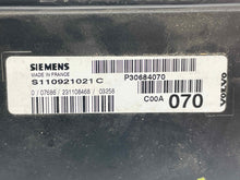 Load image into Gallery viewer, ECU ECM COMPUTER Volvo S40 V40 2004 04 - NW62985