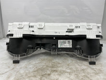 Load image into Gallery viewer, SPEEDOMETER CLUSTER Subaru Forester 2005 05 Auto - NW161795