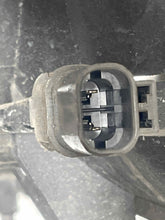 Load image into Gallery viewer, RADIATOR FAN ASSEMBLY Subaru Legacy 2005 05 2006 06 2007 07 08 09 2.5L - NW64568