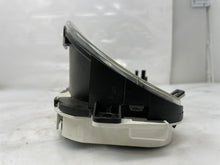 Load image into Gallery viewer, SPEEDOMETER CLUSTER Kia Optima 2001 01 Auto - NW160740
