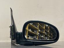 Load image into Gallery viewer, Side View Mirror Magentis Otpima 01 02 03 04 - 06 Right - NW52843