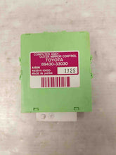 Load image into Gallery viewer, MEMORY CONTROL MODULE COMPUTER Lexus ES300 ES330 02 03 04 - NW33472