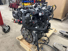 Load image into Gallery viewer, Engine Motor Chevrolet Equinox 2020 - DG123873