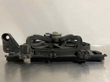 Load image into Gallery viewer, RADIATOR FAN ASSEMBLY Saab 9-2X 2005 05 - NW64489