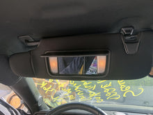 Load image into Gallery viewer, Interior Sun Visors Ford Mustang 2019 - DG108463