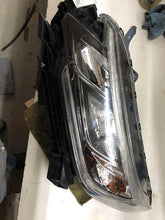 Load image into Gallery viewer, HEADLIGHT LAMP ASSEMBLY Honda CR-V 2015 15 2016 16 Left - DG100894