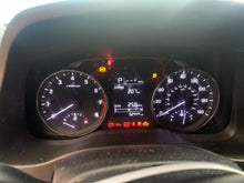 Load image into Gallery viewer, SPEEDOMETER CLUSTER Hyundai Elantra 2017 17 2018 18 - DG114201