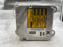 Load image into Gallery viewer, AIR BAGC OMPUTER Camry 2004 04 2005 05 2006 06 - NW38067