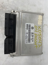 Load image into Gallery viewer, ECU ECM COMPUTER Passat 2004 04 1.8L - NW62811