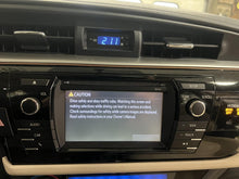 Load image into Gallery viewer, RADIO Toyota Corolla 2014 14 2015 15 2016 16 - DG124401