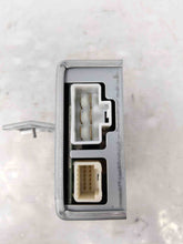 Load image into Gallery viewer, TRANSFER CASE COMPUTER M35x M45x 2006 06 07 08 09 - NW31472