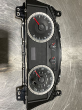 Load image into Gallery viewer, Speedometer Cluster Ford Escape 2008 - NW158805