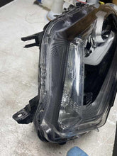 Load image into Gallery viewer, HEADLIGHT LAMP ASSEMBLY Rogue 2014 14 2015 15 2016 16 Left - DG128702