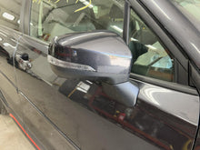 Load image into Gallery viewer, Side View Door Mirror Subaru Forester 2019 - DG130811