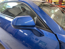 Load image into Gallery viewer, Side View Door Mirror Chevrolet Camaro 2018 - DG139010