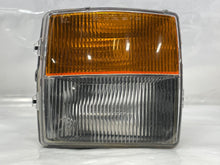 Load image into Gallery viewer, PARKLAMP Cadillac CTS 2003 03 2004 04 2005 05 2006 06 2007 07 Left - NW81282