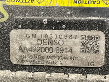 Load image into Gallery viewer, RADIATOR Cadillac CTS 2004 04 2005 05 2006 06 AT - NW131575