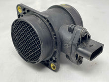 Load image into Gallery viewer, Mass Air Flow Sensor Meter MAF A4 TT Golf Cabriolet Jetta Passat 99-02 - NW4757