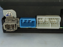 Load image into Gallery viewer, RADIO Acura MDX 2005 05 2006 06 AM FM CD - NW135838