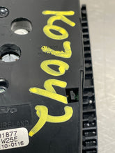 Load image into Gallery viewer, Temp Climate AC Heater Control Volvo S80 2004 04 - NW101698