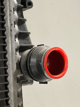 Load image into Gallery viewer, RADIATOR BMW X5 01 02 03 04 05 06 - NW132062