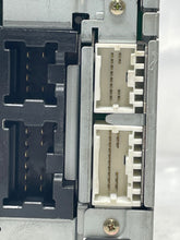 Load image into Gallery viewer, Radio Nissan Murano 2004 04 2005 05 Am Fm Cassette 6 Disc cd player Bose - NW137239