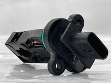 Load image into Gallery viewer, Mass Air Flow Sensor Meter MAF 550i 550i Gt 650i 750 x5 06-14 - NW4887
