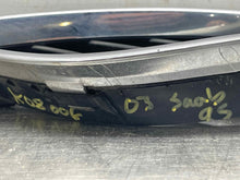 Load image into Gallery viewer, GRILLE Saab 9-5 2002 02 2003 03 04 05 Upper End Left - NW98686