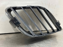 Load image into Gallery viewer, GRILL Saab 9-5 2002 02 2003 03 2004 04 2005 05 - NW98687