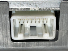 Load image into Gallery viewer, TRANSFER CASE Computer Rogue 2008 08 2009 09 10 11 12 13 - NW32036