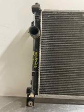 Load image into Gallery viewer, RADIATOR Chrysler Pacifica 2004 04 2005 05 2006 06 - NW132077