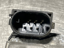 Load image into Gallery viewer, THROTTLE BODY Cayman Panamera Cayenne 2007 07 08 09 10 11 12 13 14 - NW178453