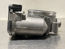 Load image into Gallery viewer, THROTTLE BODY Cayman Panamera Cayenne 2007 07 08 09 10 11 12 13 14 - NW178453