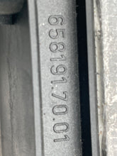 Load image into Gallery viewer, TRANSFER CASE CONTROL MODULE COMPUTER Cayenne 08 09 10 - NW36811