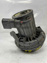 Load image into Gallery viewer, AIR INJECTION PUMP SMOG Audi A8 2003 03 2004 04 2005 05 4.2L - NW7990
