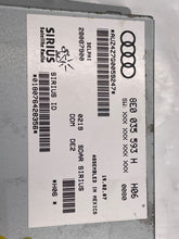 Load image into Gallery viewer, Sirius control module Audi A4 S4 Beetle Rabbit Jetta Golf 06 07 08 09 10 - NW140197