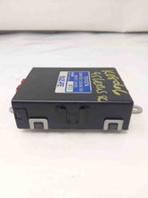 Load image into Gallery viewer, COOLING FAN MODULE LEXUS SC400 1992 93 94 95 96 - 00 - NW33919