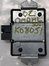 Load image into Gallery viewer, TRANSFER CASE CONTROL COMPUTER ML320 ML430 98 99 - 05 - NW35335