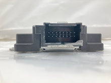 Load image into Gallery viewer, TRANSFER CASE CONTROL COMPUTER ML320 ML430 98 99 - 05 - NW35335