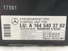 Load image into Gallery viewer, Tire Pressure Computer Mercedes ML320 ML550 GL320 SL550 06 07 08 09 - 11 - NW35137