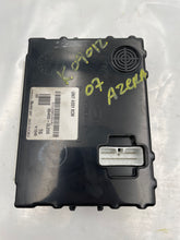 Load image into Gallery viewer, BODY CONTROL MODULE BCM COMPUTER Hyundai Azera 06 07 08 09 10 - NW32190