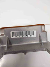 Load image into Gallery viewer, Air Bag Computer Nissan Maxima I30 1999 99 - NW31761