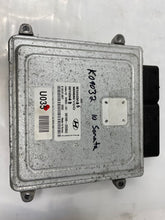 Load image into Gallery viewer, ECU ECM COMPUTER Hyundai Sonata 2009 09 2010 10 Auto - NW60173