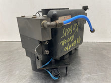 Load image into Gallery viewer, Suspension Air Compressor Pump RANGE ROVER 1998 - NW8401