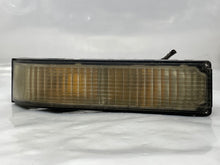 Load image into Gallery viewer, PARKLAMP GMC Chevy Pickup 1500 2500 3500 1988 88 89 90 91 92 - 00 Left - NW81351