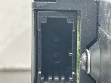 Load image into Gallery viewer, REMOTE CD CHANGER C230 C240 C280 C320 C350 C55 CLK320 04-12 - NW139148