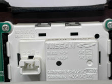 Load image into Gallery viewer, RADIO AM FM CD Infiniti G35 G37 2008 08 2009 09 - NW137016
