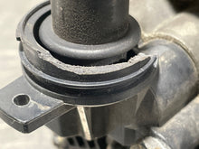 Load image into Gallery viewer, THROTTLE BODY BMW 318I Z3 1994 94 1995 95 96 97 98 99 - NW177742
